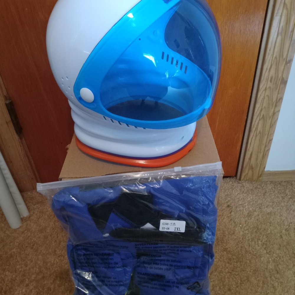 Adult Astronaut Costume Halloween Jumpsuit XXL NASA with Space Helmet